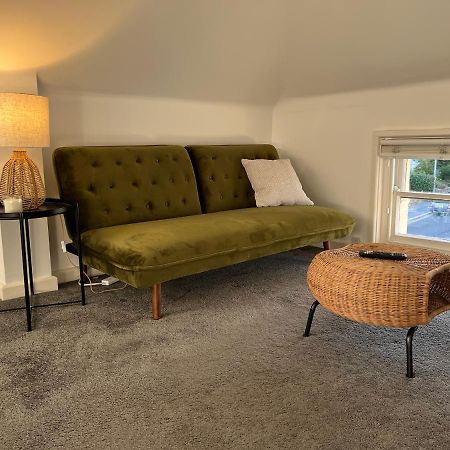 Lovely 1-Bedroom Flat In St Leonards On Sea Exteriér fotografie